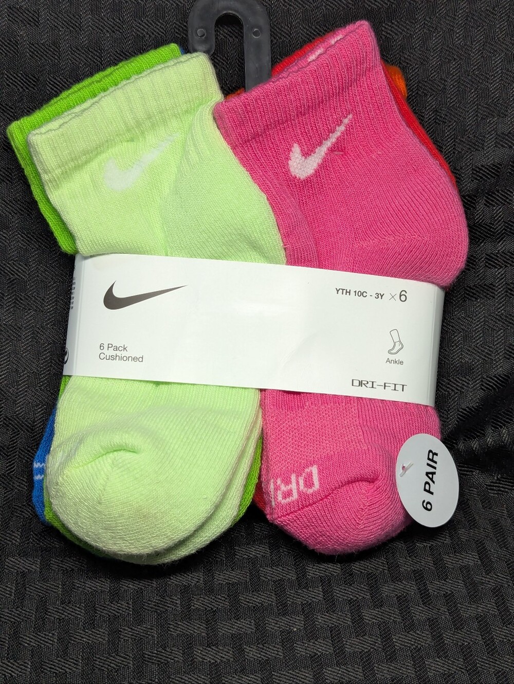 Nike Bright Cushioned Ankle Socks Y 10c - 3Y 6Pack.